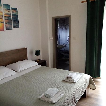 Apartment Sanja Макарска Экстерьер фото